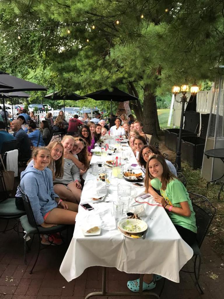 37017468_1880645891994420_3523886525949411328_n_large